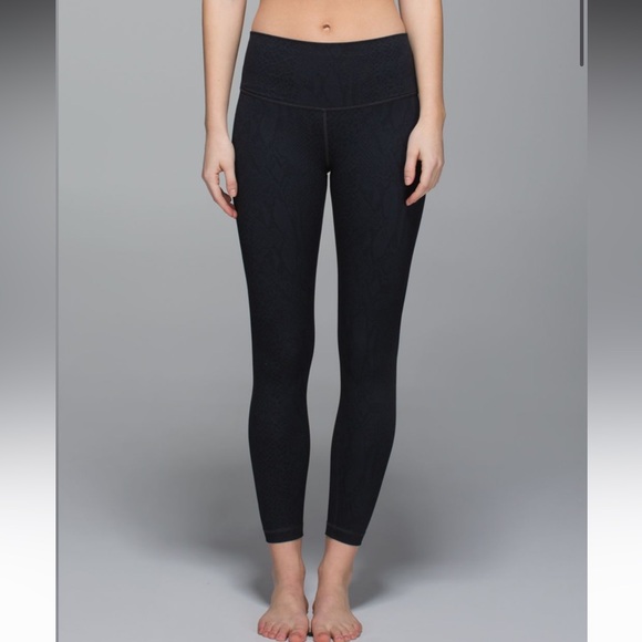 Lululemon High Times Pant *Full-On Luon - Picture 2 of 7
